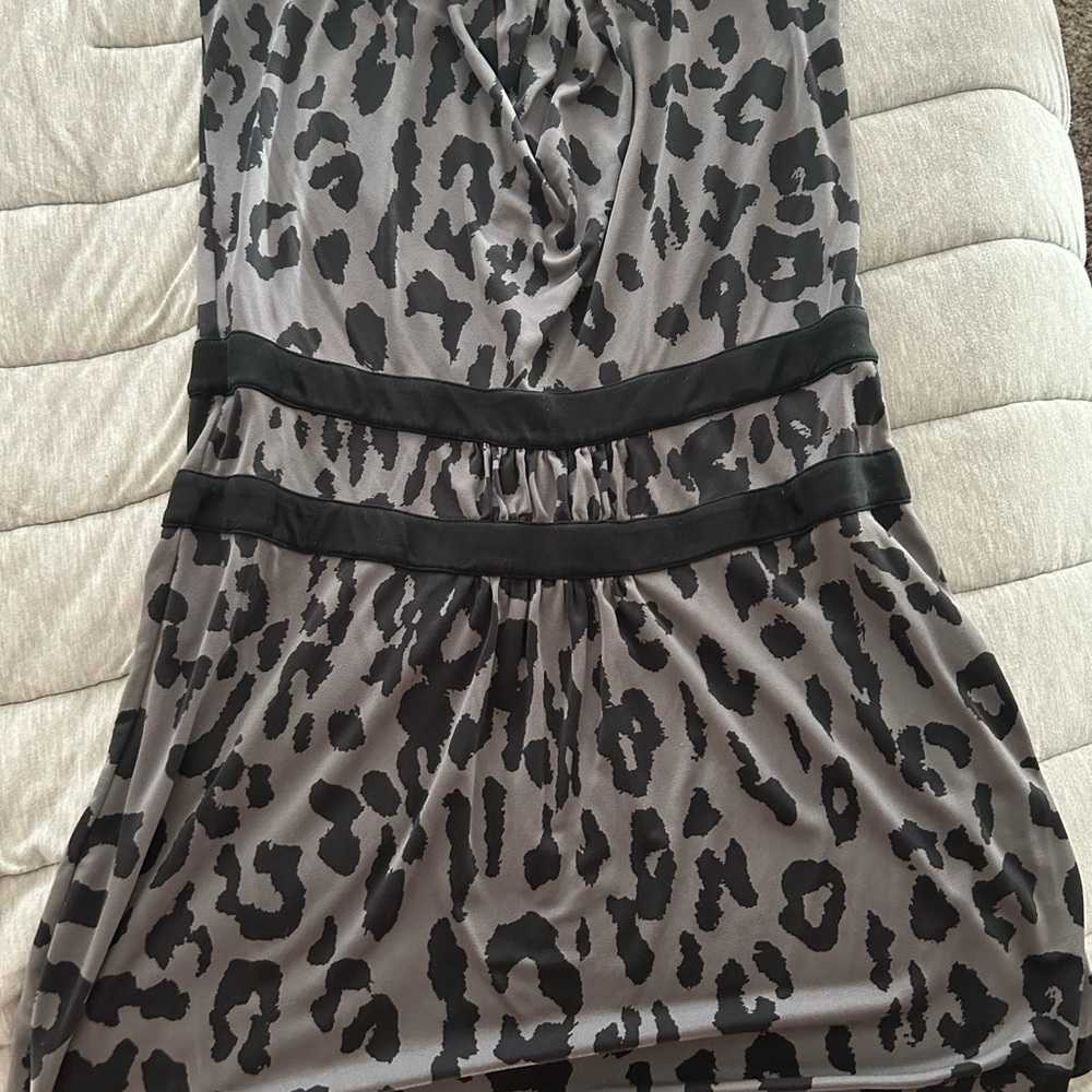 Gray and Black Leopard Print Strapless Dress - Picture 2 of 4